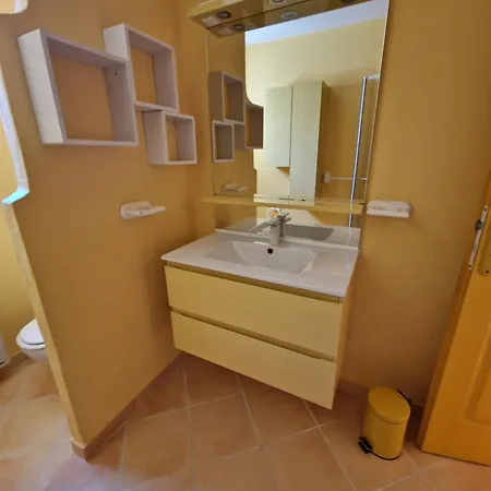 U Melu Grand T3 Jaune A L'etage Tiuccia