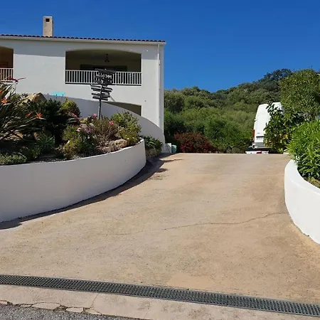 U Melu Grand T3 Jaune A L'etage דירה