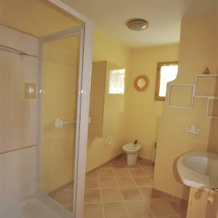 U Melu Grand T3 Jaune A L'etage 公寓