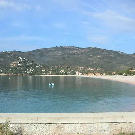 U Melu Grand T3 Jaune A L'etage *