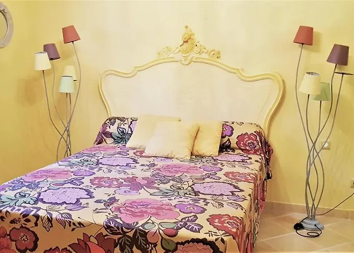 Appartement U Melu Grand T3 Jaune à L'étage Tiuccia