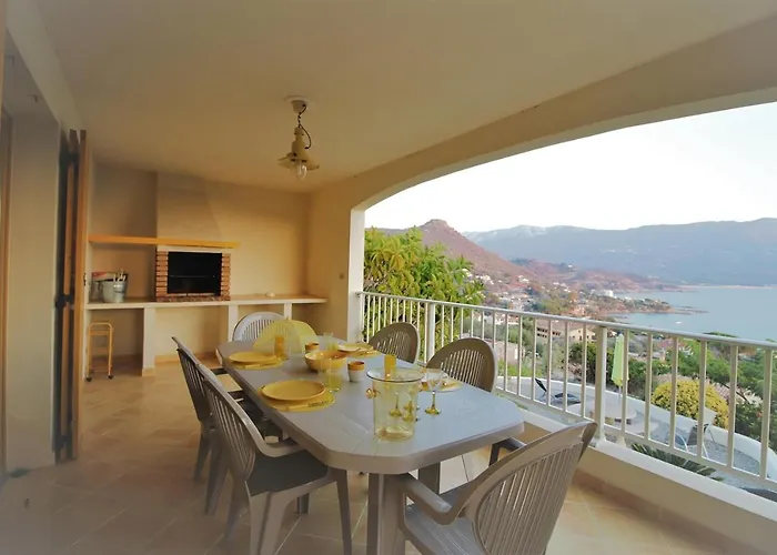 U Melu Grand T3 Jaune A L'etage Apartman