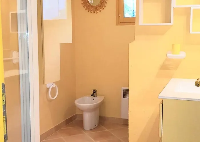 U Melu Grand T3 Jaune à L'étage Appartement Tiuccia